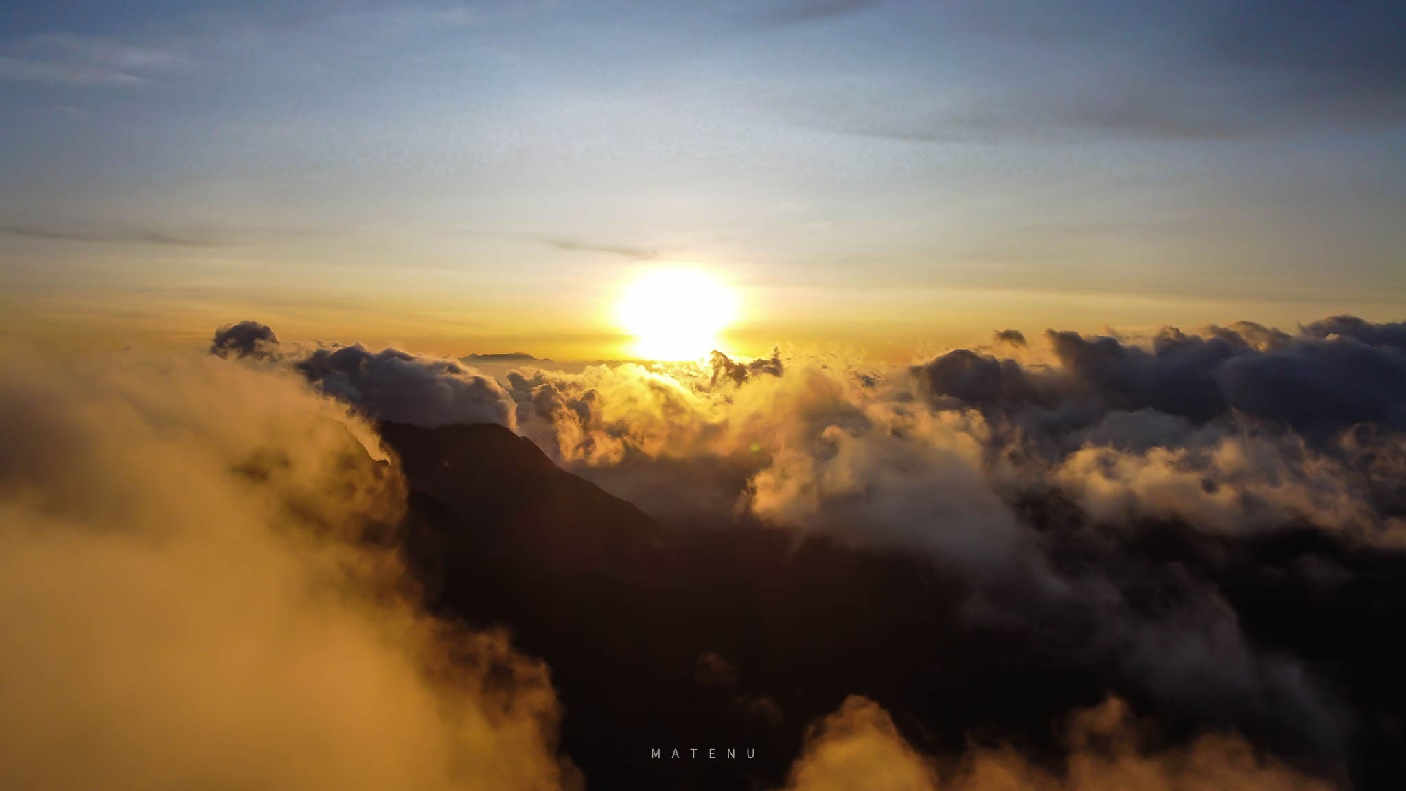 Bromo-Volcano-Sunrise