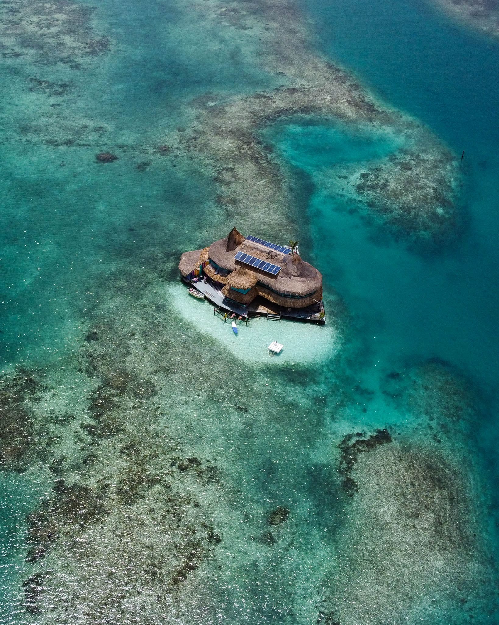 Casa-en-el-agua-Colombia