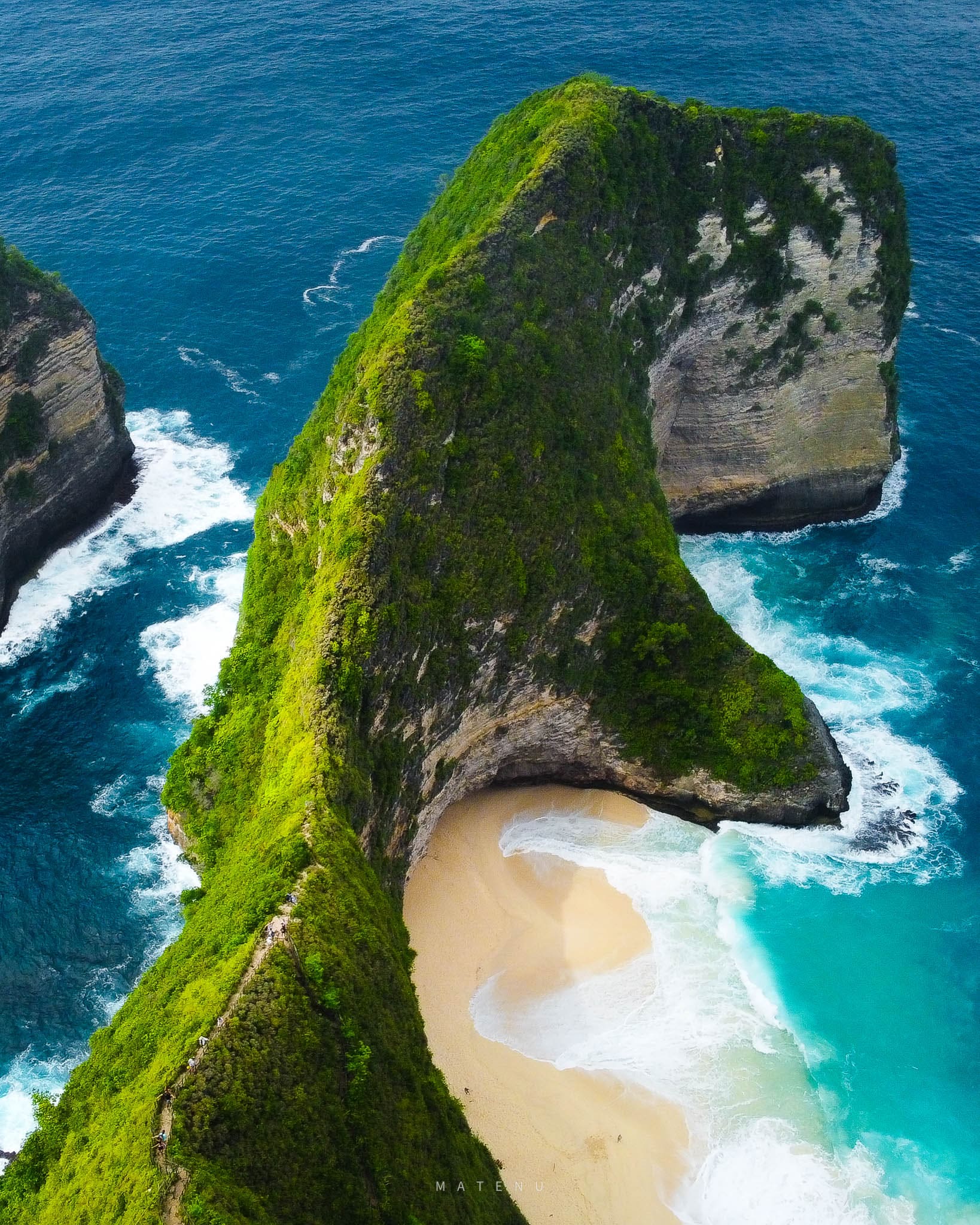 Kelingking-Beach-Indonesia