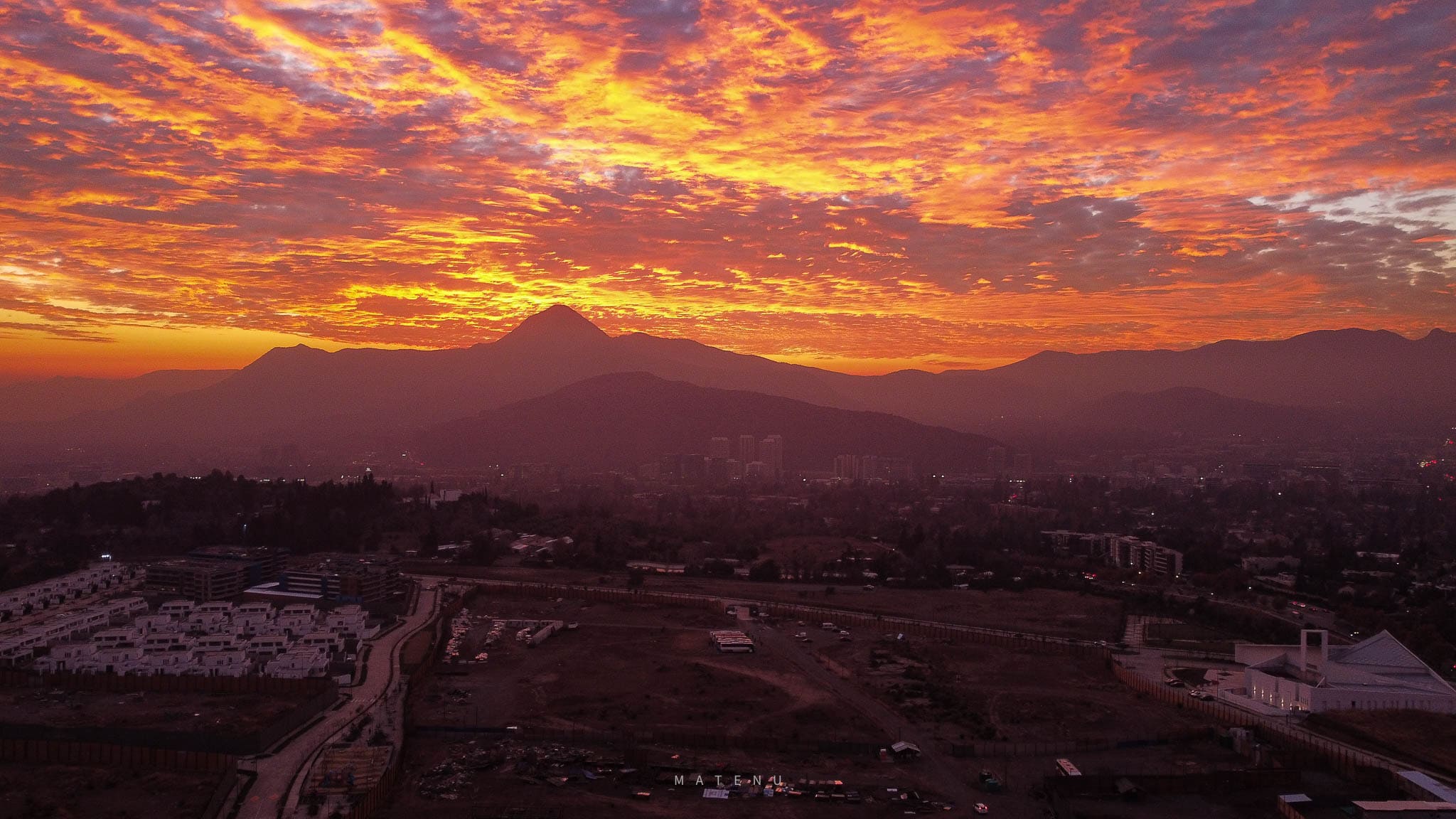 Sunset-in-Santiago-de-Chile